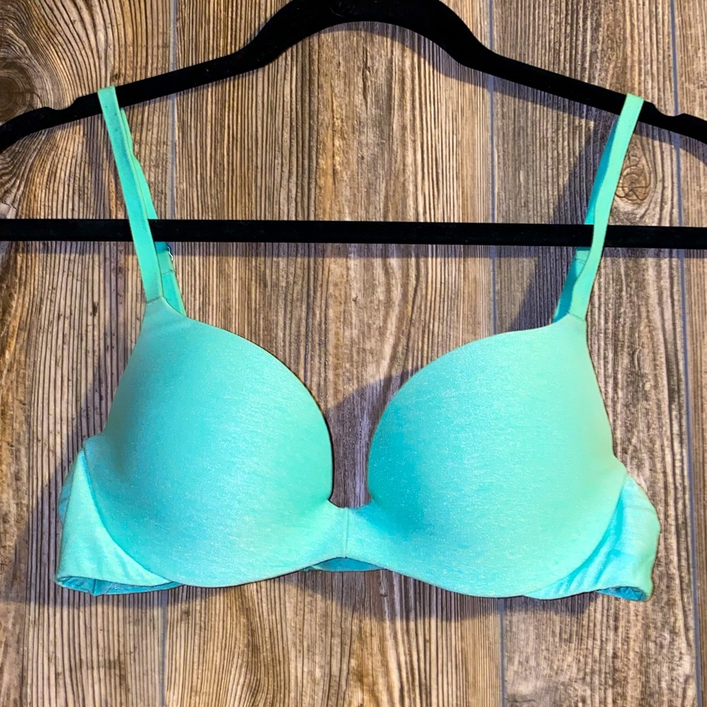 32B PINK Push-Up Bra